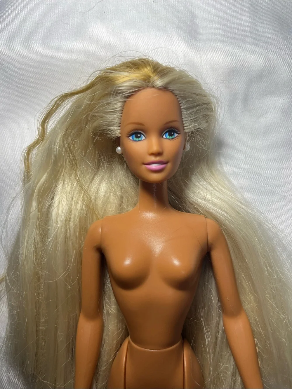 Vintage 1995 Barbie Doll Nude Blonde Hair Brown Streaks Blue Eyes Twist Body